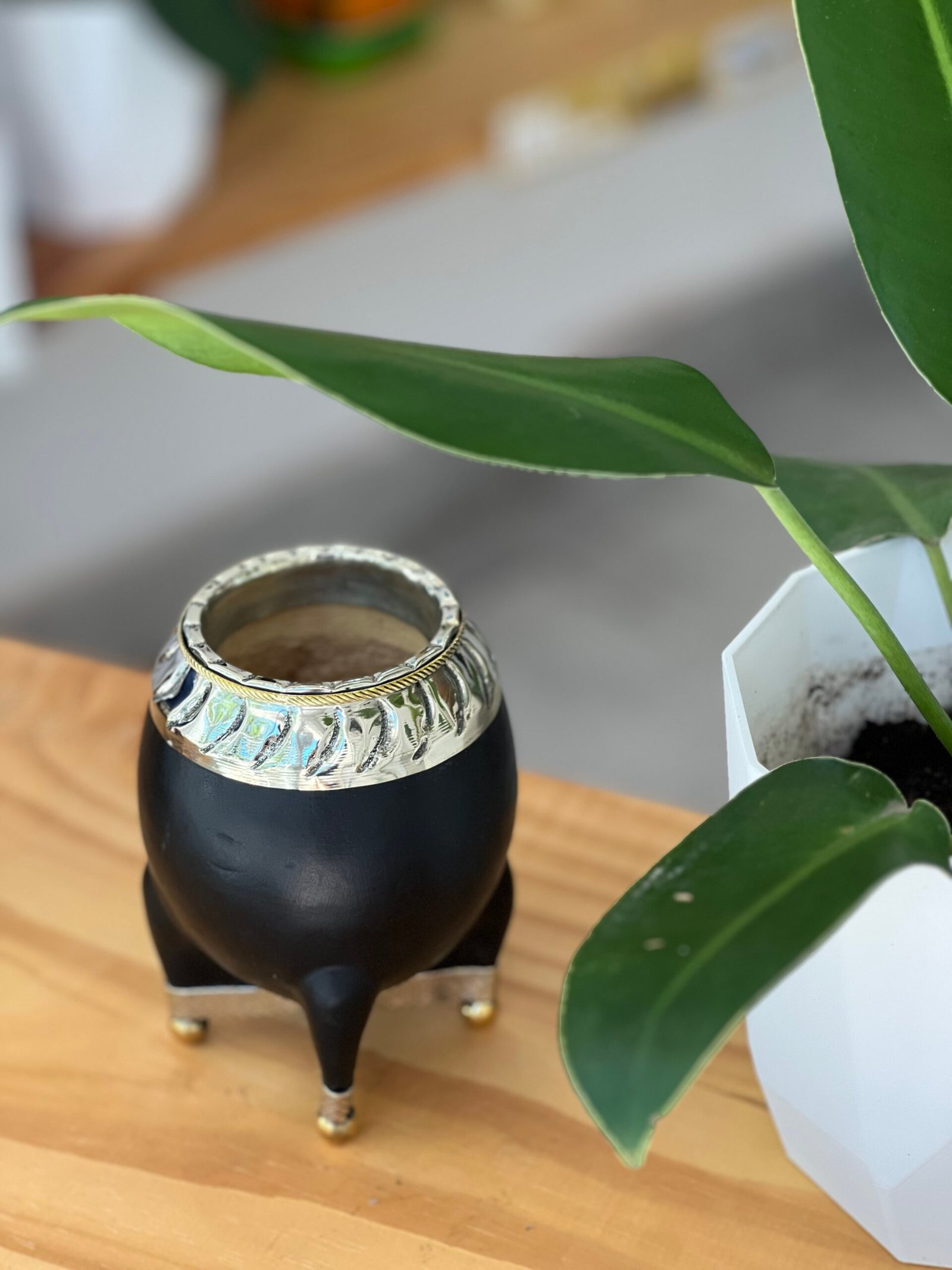 Torpedo cuero liso con base de alpaca - Imagen 4