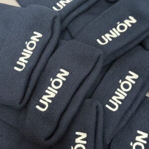 GORRA DE LANA BORDADA